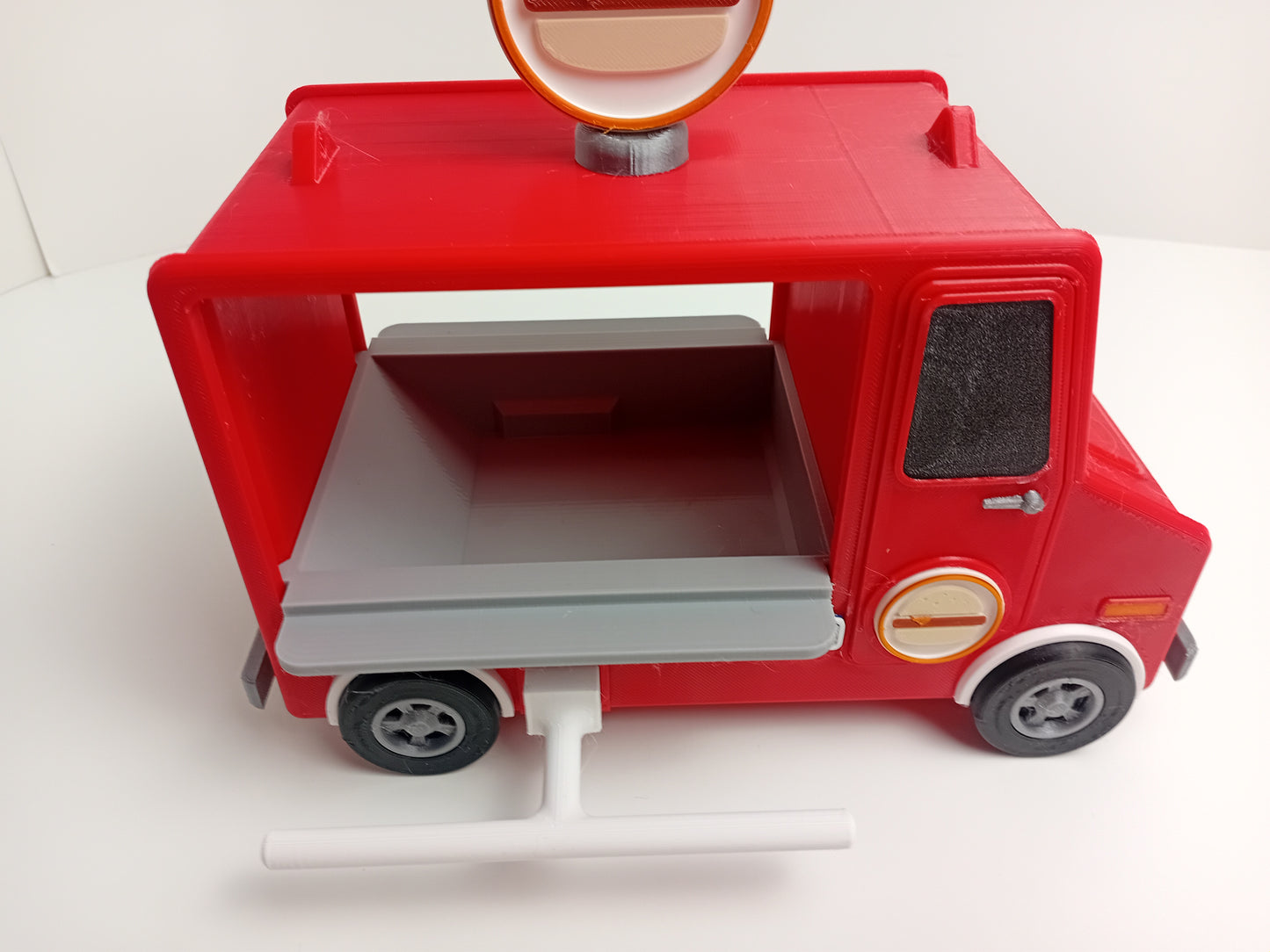Hamburger Food Truck Bird Feeder