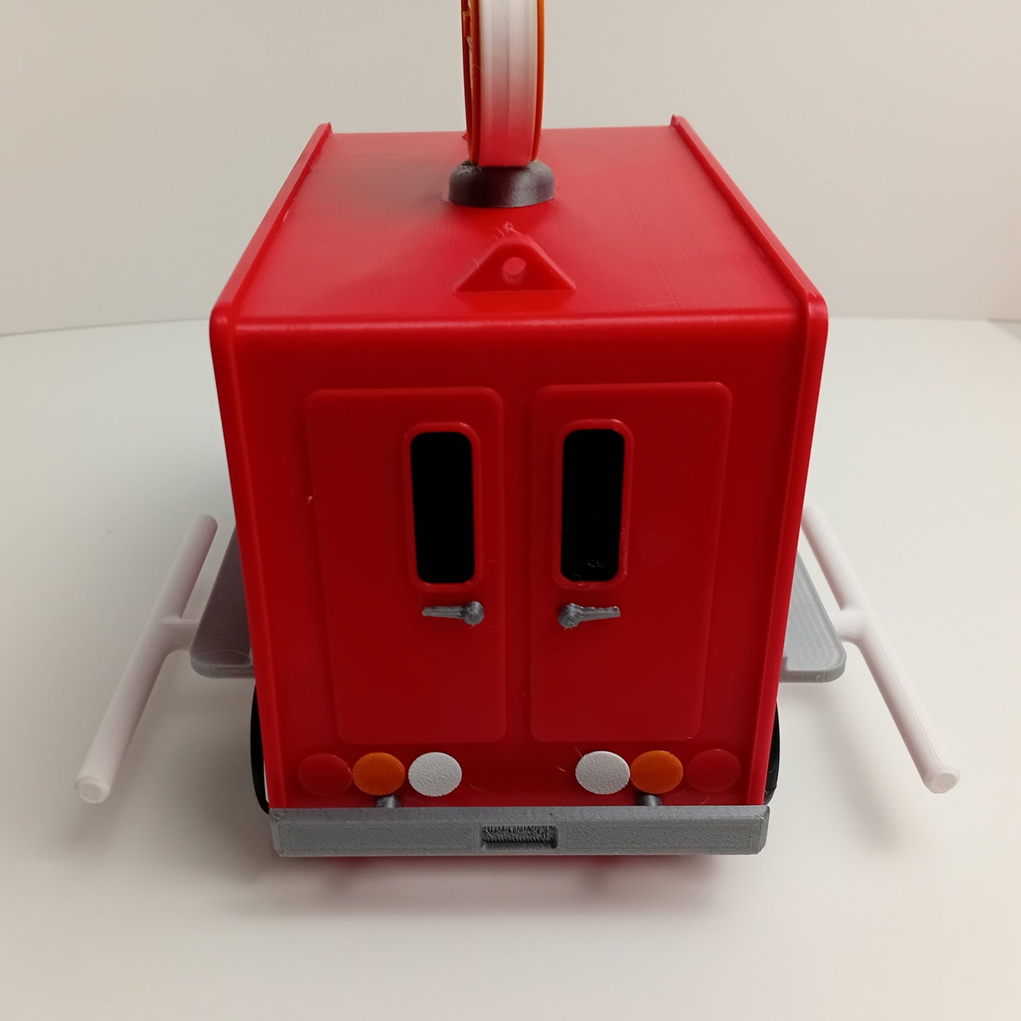 Hamburger Food Truck Bird Feeder