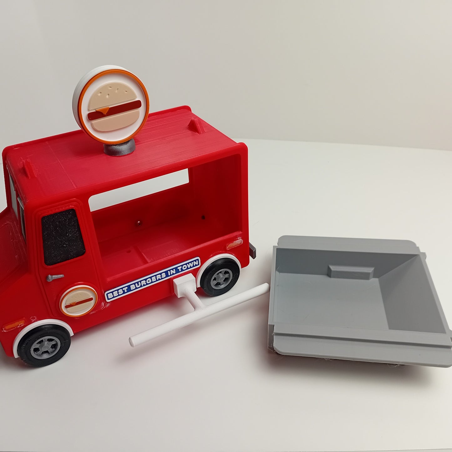 Hamburger Food Truck Bird Feeder